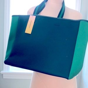 NWT ! SUMMERSALT X FABFITFUN The Perfect Beach Tote. CURRENTLY selling for 80